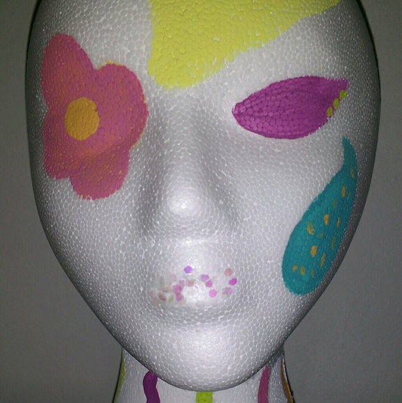 Meet your Posher, Sara - Picture 1 of 1